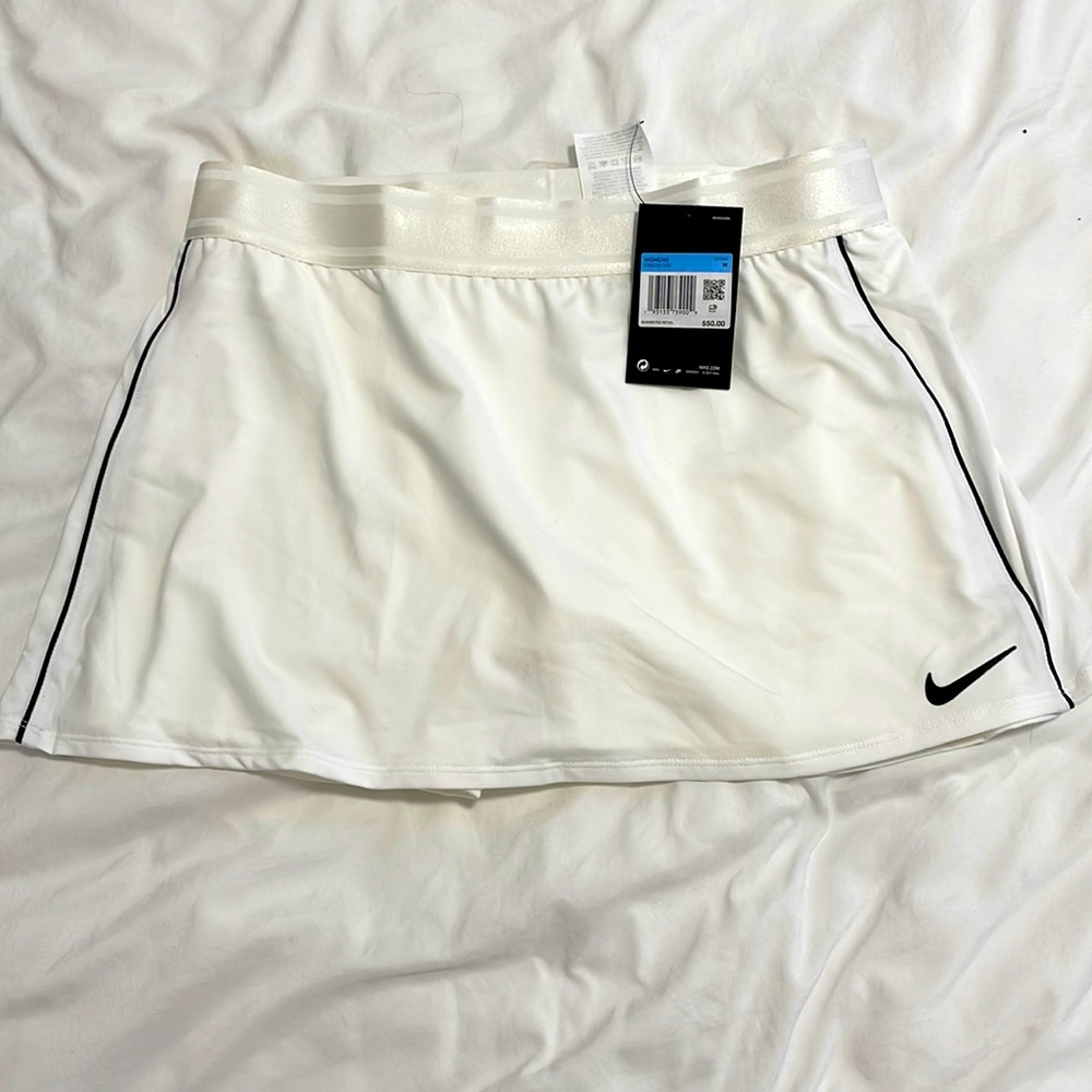 NWT NIKE TENNIS SKIRT